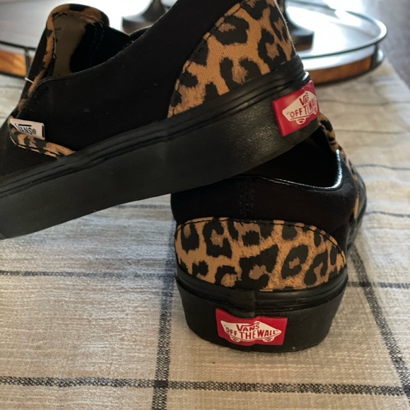 Custom Vans - Picture 4 of 6